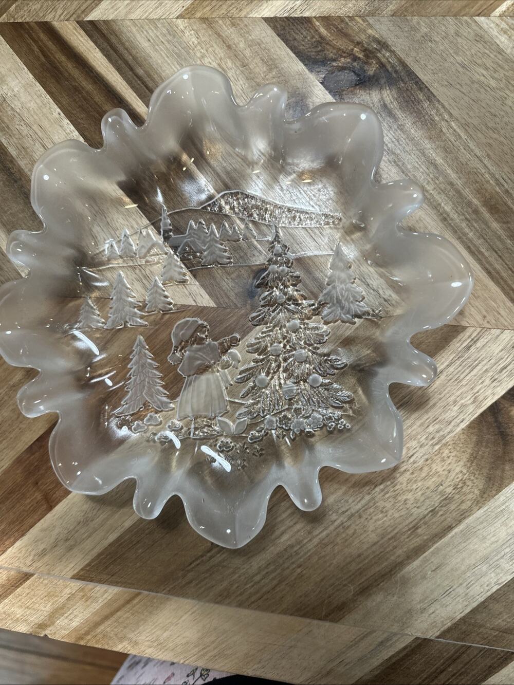 🎄Christmas/Holiday🎄 Festive Crystal Mikasa Frosted Glass Serving Plate